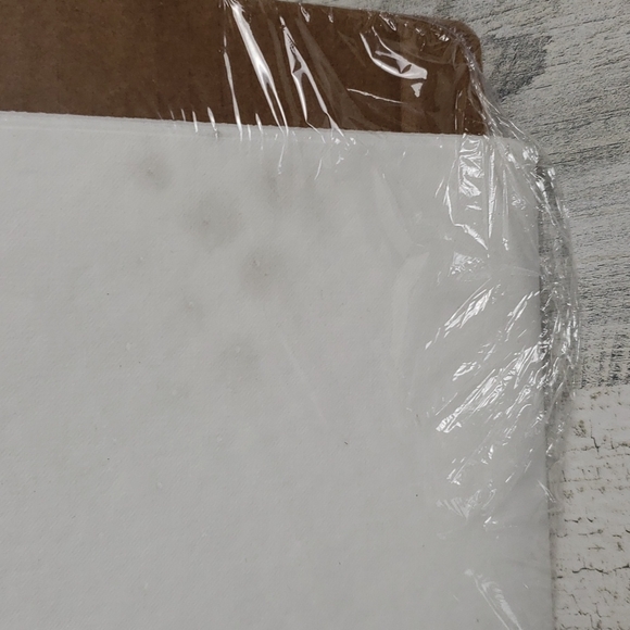 Pellon Embroidery tear away 100% rayon 15", 4 yards unopened - Picture 2 of 5